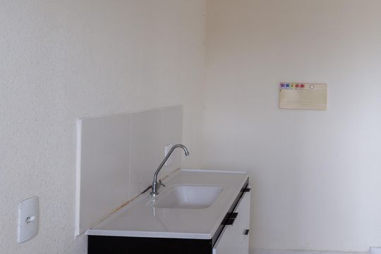 Cozinha e Área de Serviço de apartamento para alugar com 2 quartos, 44m² em Vila Nova Bonsucesso, Guarulhos