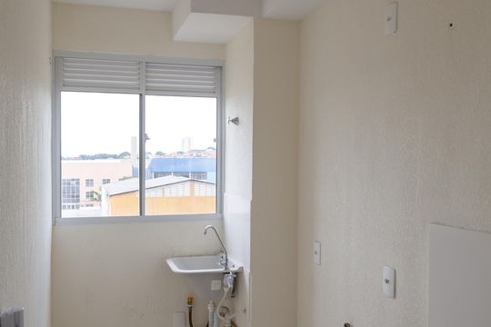 Cozinha e Área de Serviço de apartamento para alugar com 2 quartos, 44m² em Vila Nova Bonsucesso, Guarulhos