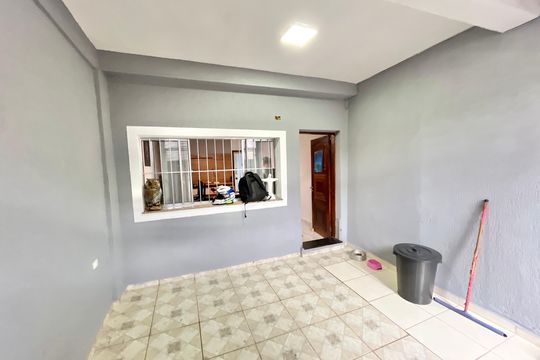 Garagem de casa para alugar com 3 quartos, 240m² em Sítio do Morro, São Paulo