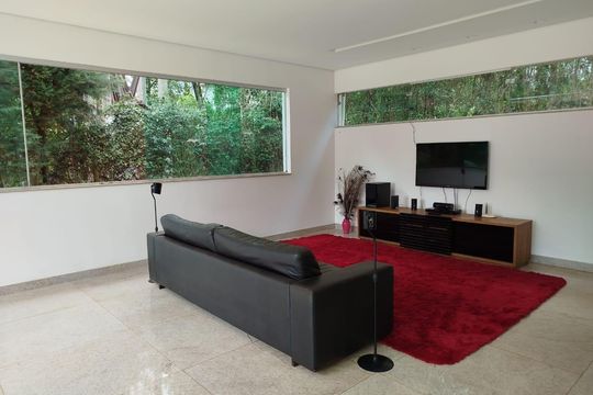 Casa de Condomínio à venda com 4 quartos, 400m² em Retiro Do Chale, Brumadinho