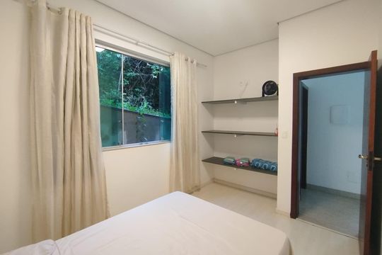 Quarto de casa de condomínio à venda com 4 quartos, 400m² em Retiro Do Chale, Brumadinho