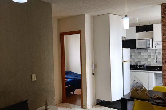 Sala/cozinha de apartamento à venda com 2 quartos, 70m² em Chácara Cotia, Contagem