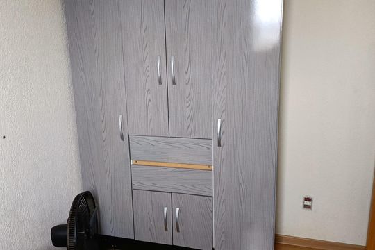 Quarto de apartamento à venda com 2 quartos, 70m² em Chácara Cotia, Contagem