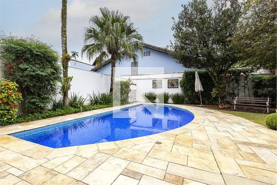 Casa à venda com 4 quartos, 700m² em Santo Amaro, São Paulo