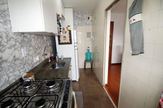 Cozinha de apartamento para alugar com 2 quartos, 70m² em Olaria, Rio de Janeiro