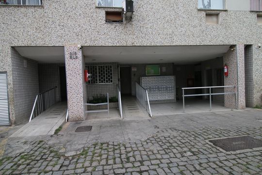 Área comum - Portaria de apartamento para alugar com 2 quartos, 70m² em Olaria, Rio de Janeiro