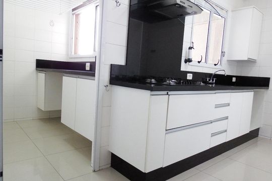 Cozinha de apartamento à venda com 3 quartos, 130m² em Chácara Santo Antônio (Zona Sul), São Paulo