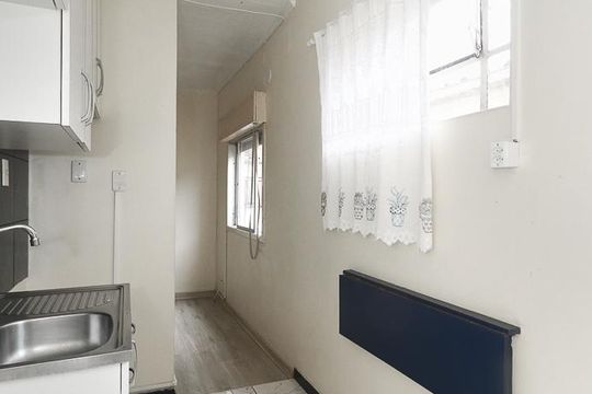 Cozinha de apartamento à venda com 1 quarto, 33m² em Sarandi, Porto Alegre