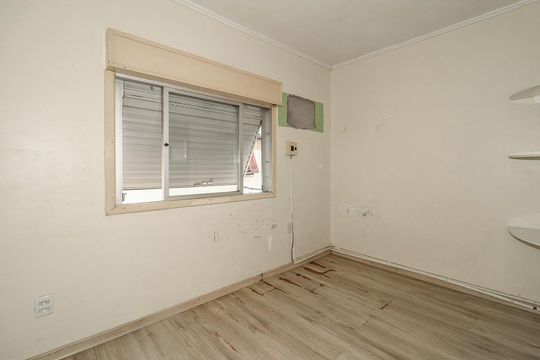 Quarto de apartamento à venda com 1 quarto, 33m² em Sarandi, Porto Alegre