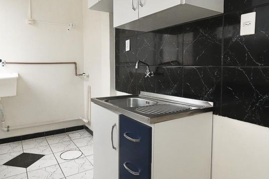 Cozinha de apartamento à venda com 1 quarto, 33m² em Sarandi, Porto Alegre