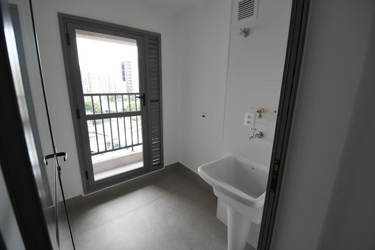 Área de Serviço de apartamento à venda com 3 quartos, 139m² em Cambuí, Campinas