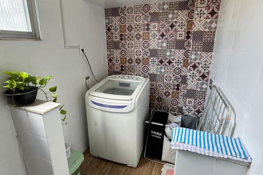 Area de serviço de casa de condomínio à venda com 3 quartos, 140m² em Ilha do Governador, Rio de Janeiro