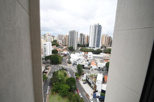 Quarto 2 - Suíte Vista de apartamento à venda com 3 quartos, 139m² em Cambuí, Campinas