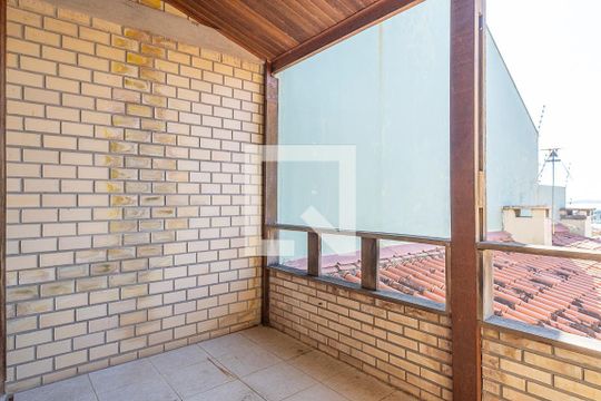 Sacada do Quarto 3 de casa à venda com 3 quartos, 100m² em Parque Urbano, Porto Alegre