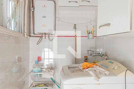 Área de Serviço  de casa à venda com 3 quartos, 100m² em Parque Urbano, Porto Alegre