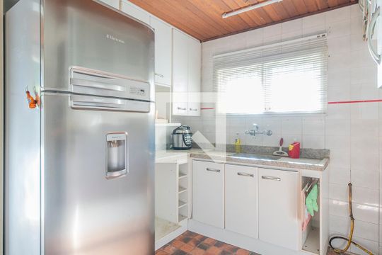Cozinha  de casa à venda com 3 quartos, 100m² em Parque Urbano, Porto Alegre