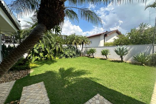 Quintal de casa à venda com 5 quartos, 580m² em Alphaville Industrial, Barueri