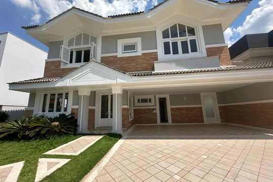Fachada de casa à venda com 5 quartos, 580m² em Alphaville Industrial, Barueri