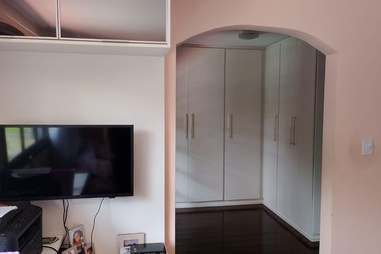 Quarto de casa à venda com 3 quartos, 450m² em Jacarepaguá, Rio de Janeiro