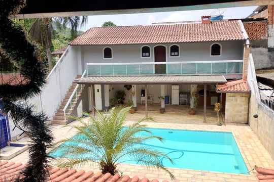 Área externa de casa à venda com 3 quartos, 450m² em Jacarepaguá, Rio de Janeiro