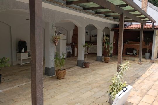 Área externa de casa à venda com 3 quartos, 450m² em Jacarepaguá, Rio de Janeiro