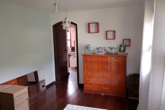 Quarto de casa à venda com 3 quartos, 450m² em Jacarepaguá, Rio de Janeiro