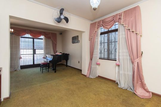 Casa para alugar com 3 quartos, 400m² em Menino Deus, Porto Alegre