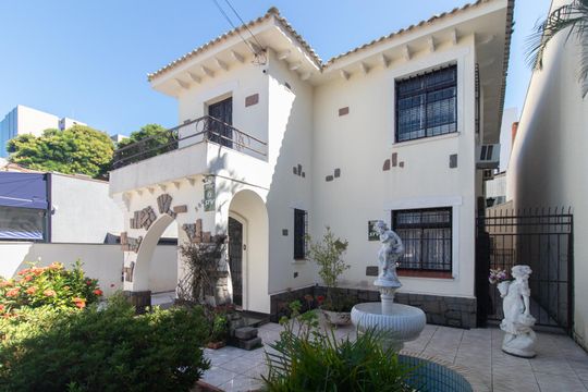Casa para alugar com 3 quartos, 400m² em Menino Deus, Porto Alegre