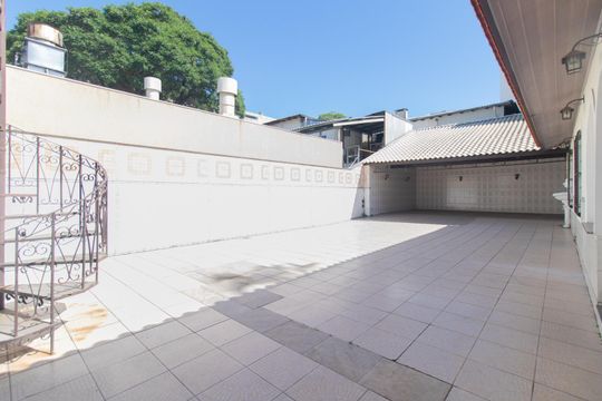 Casa para alugar com 3 quartos, 400m² em Menino Deus, Porto Alegre