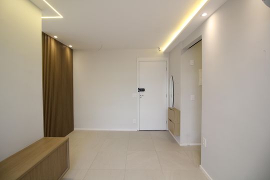 Sala de apartamento à venda com 2 quartos, 62m² em Jacarepaguá, Rio de Janeiro