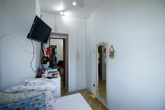 Quarto 1 de casa à venda com 2 quartos, 150m² em Irajá, Rio de Janeiro