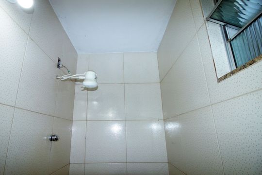 Banheiro - Edícula  de casa à venda com 2 quartos, 150m² em Irajá, Rio de Janeiro