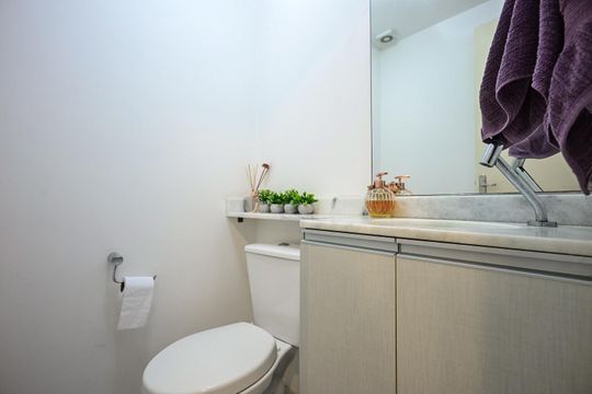 Lavabo de apartamento à venda com 2 quartos, 59m² em Vila Andrade, São Paulo