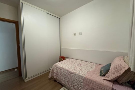 Apartamento à venda com 4 quartos, 121m² em Castelo, Belo Horizonte