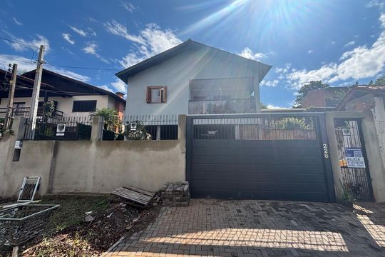 Casa para alugar com 3 quartos, 200m² em Ideal, Novo Hamburgo