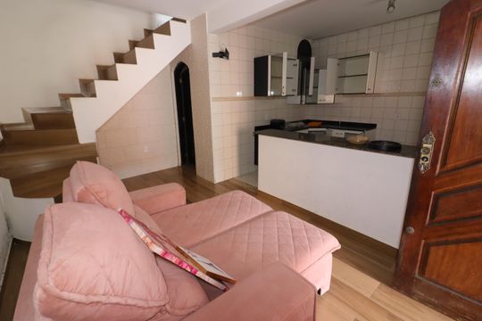 Casa à venda com 2 quartos, 70m² em Bandeiras, Osasco
