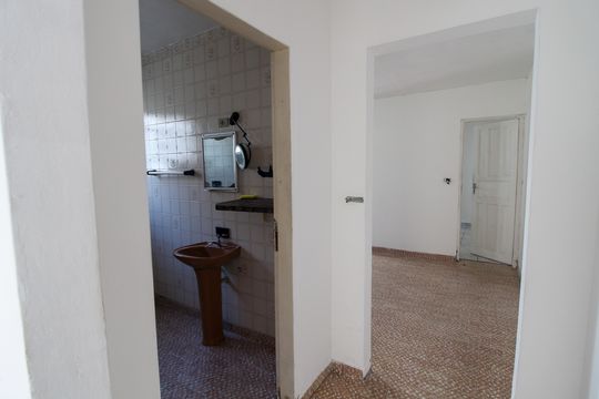 Corredor de casa para alugar com 2 quartos, 150m² em Jardim das Vertentes, São Paulo