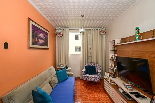 Sala de Tv de apartamento à venda com 2 quartos, 54m² em Vila Pirajussara, São Paulo