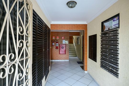 Hall Social de apartamento à venda com 2 quartos, 54m² em Vila Pirajussara, São Paulo
