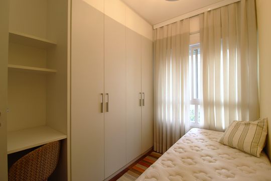 Quarto 1 de apartamento à venda com 2 quartos, 68m² em Vila Nova Conceição, São Paulo