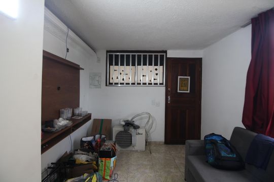 Sala de apartamento à venda com 1 quarto, 40m² em Taquara, Rio de Janeiro