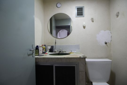 Banheiro de apartamento à venda com 1 quarto, 40m² em Taquara, Rio de Janeiro