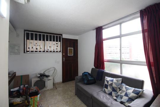 Sala de apartamento para alugar com 1 quarto, 40m² em Taquara, Rio de Janeiro