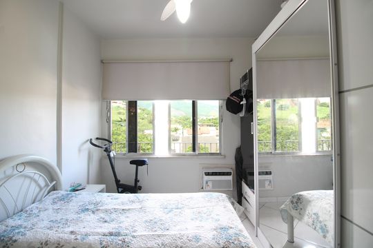 Quarto 1 de apartamento à venda com 3 quartos, 79m² em Pechincha, Rio de Janeiro
