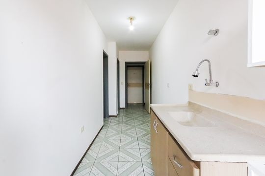 Cozinha de casa para alugar com 1 quarto, 30m² em Jardim Esmeralda, São Paulo