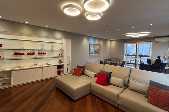 Apartamento à venda com 4 quartos, 260m² em Jardim, Santo André