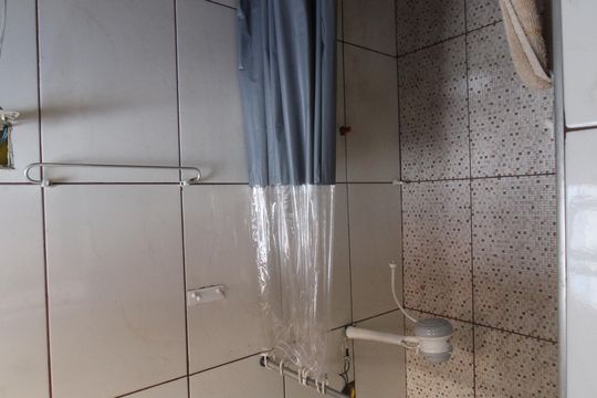 Banheiro 3 de casa para alugar com 4 quartos, 80m² em Cosmorama, Mesquita