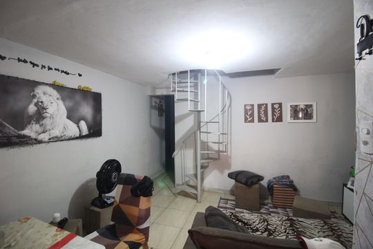 Sala de casa para alugar com 4 quartos, 80m² em Cosmorama, Mesquita