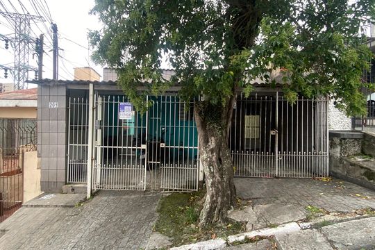 Fachada de casa à venda com 3 quartos, 200m² em Vila Guilherme, São Paulo
