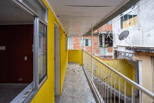 Varanda Casa 1 de casa à venda com 10 quartos, 250m² em Vila Missionaria, São Paulo